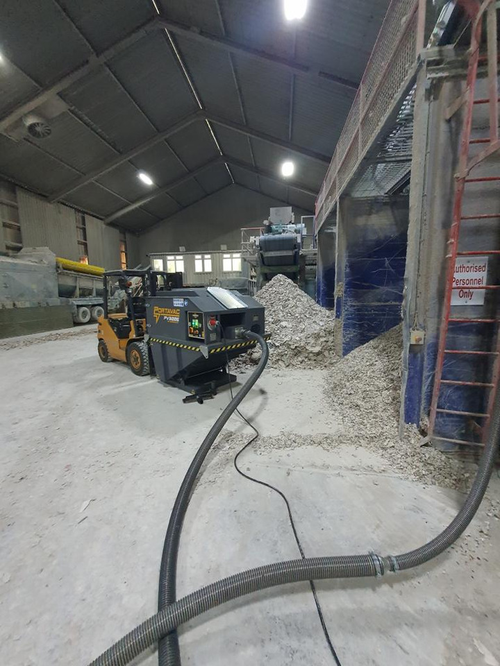 Portavac - PV300E - Odkurzacz przemysłowy: zdjęcie 4 Portavac - PV300E - Odkurzacz przemysłowy: zdjęcie 4