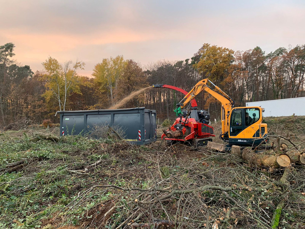 UFKES 942 Chipper - Rozdrabniacz do drewna: zdjęcie 5 UFKES 942 Chipper - Rozdrabniacz do drewna: zdjęcie 5