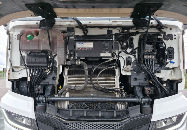 Ciągnik siodłowy IvecoS-Way 460 4x2 LNG / LBG: zdjęcie 8