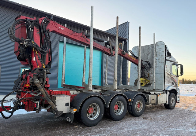 Mercedes-BenzArocs 8x4 Nosturilla! - Samochód do drewna, Samochod ciężarowy z HDS: zdjęcie 5 Mercedes-BenzArocs 8x4 Nosturilla! - Samochód do drewna, Samochod ciężarowy z HDS: zdjęcie 5