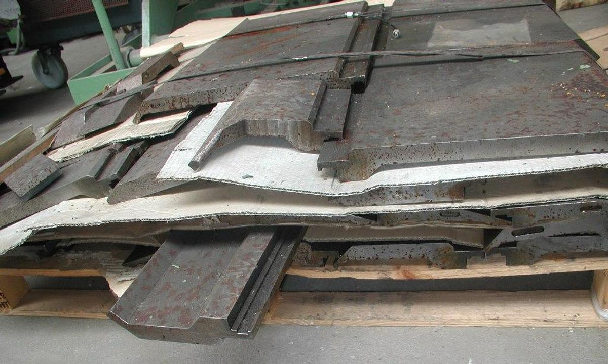 Abkantpresse SAFAN - Prasa krawędziowa: zdjęcie 5 Abkantpresse SAFAN - Prasa krawędziowa: zdjęcie 5