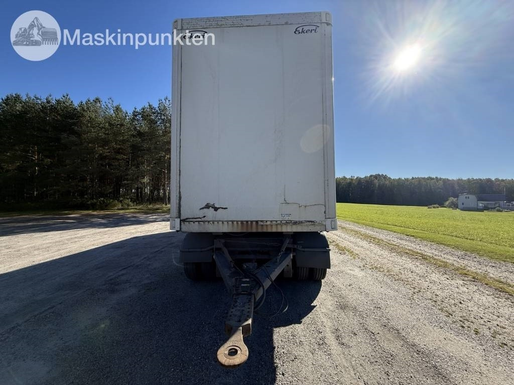 Ekeri L4 - Przyczepa zamknięte nadwozie: zdjęcie 2 Ekeri L4 - Przyczepa zamknięte nadwozie: zdjęcie 2