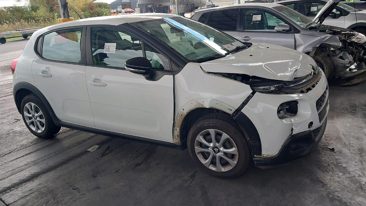 CITROEN C3 III 1.2 PURETECH 83 FEEL - Samochód osobowy: zdjęcie 3 CITROEN C3 III 1.2 PURETECH 83 FEEL - Samochód osobowy: zdjęcie 3