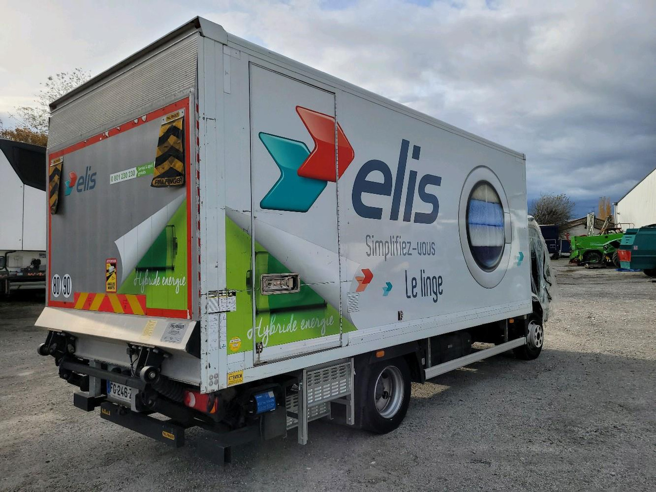 FUSO CANTER 7C15 - Samochód ciężarowy furgon: zdjęcie 4 FUSO CANTER 7C15 - Samochód ciężarowy furgon: zdjęcie 4