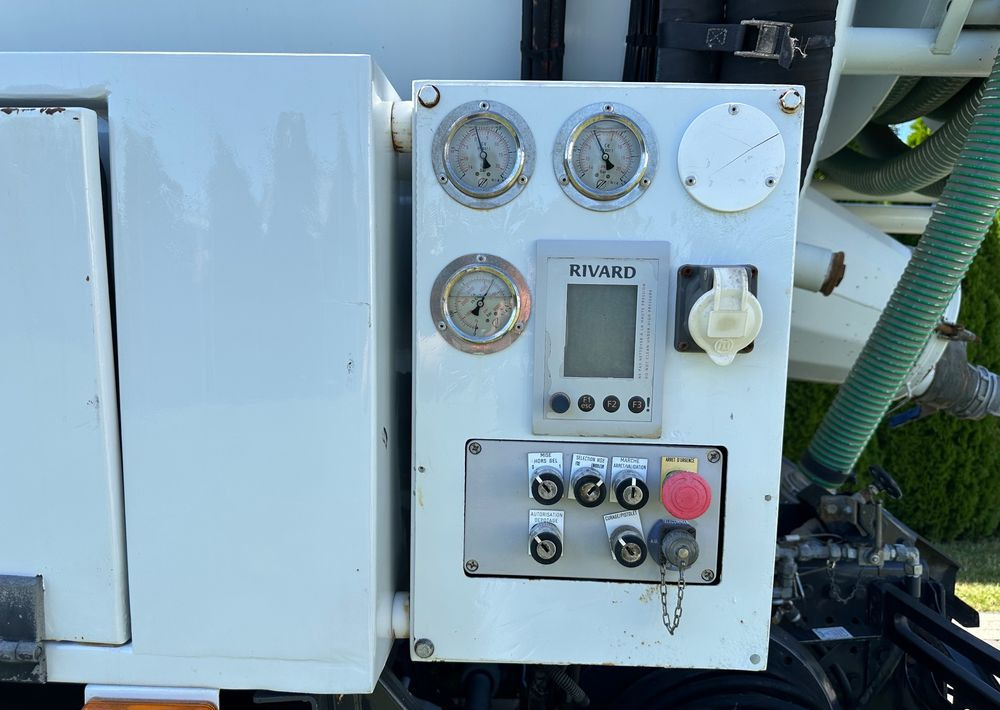 Samochód asenizacyjny Renault PREMIUM 320 WUKO 6X2 RIVARD 14m3: zdjęcie 10 Samochód asenizacyjny Renault PREMIUM 320 WUKO 6X2 RIVARD 14m3: zdjęcie 10