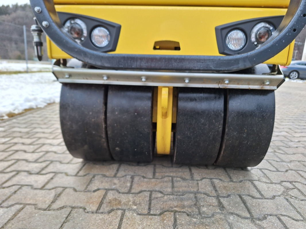 BOMAG DE BW 100 AC-5 Stage V/Tier 4f - Walec: zdjęcie 3 BOMAG DE BW 100 AC-5 Stage V/Tier 4f - Walec: zdjęcie 3