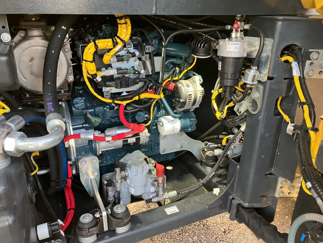 BOMAG DE BW 154 AP-5 AM - Walec: zdjęcie 4 BOMAG DE BW 154 AP-5 AM - Walec: zdjęcie 4