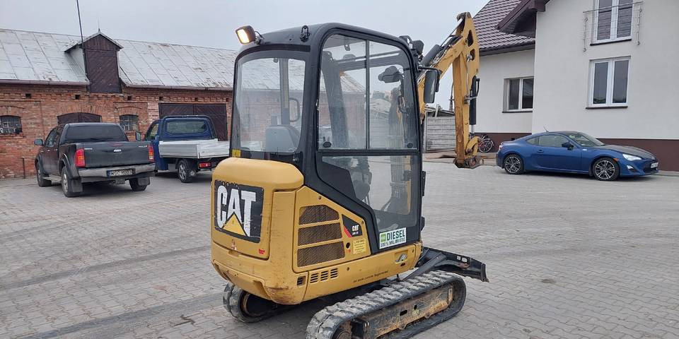 Minikoparka CAT 301.7D 2016 rok 1622h rozsuwane podwozie - Koparka gąsienicowa: zdjęcie 4 Minikoparka CAT 301.7D 2016 rok 1622h rozsuwane podwozie - Koparka gąsienicowa: zdjęcie 4