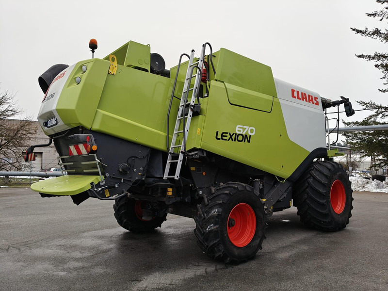 Claas Lexion 670 - Kombajn zbożowy: zdjęcie 4 Claas Lexion 670 - Kombajn zbożowy: zdjęcie 4