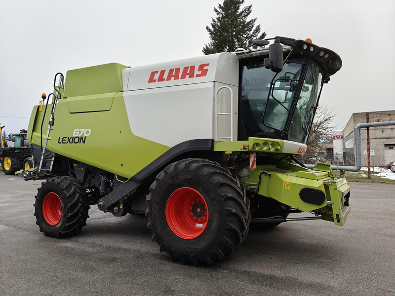 Claas Lexion 670 - Kombajn zbożowy: zdjęcie 1 Claas Lexion 670 - Kombajn zbożowy: zdjęcie 1