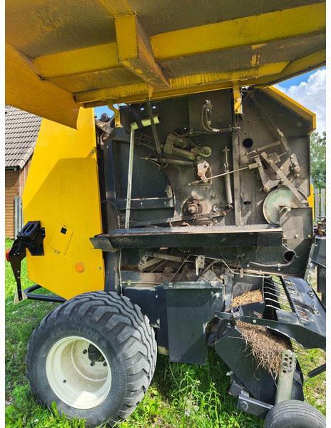 New Holland BR 6090 - Prasa rolująca: zdjęcie 5 New Holland BR 6090 - Prasa rolująca: zdjęcie 5