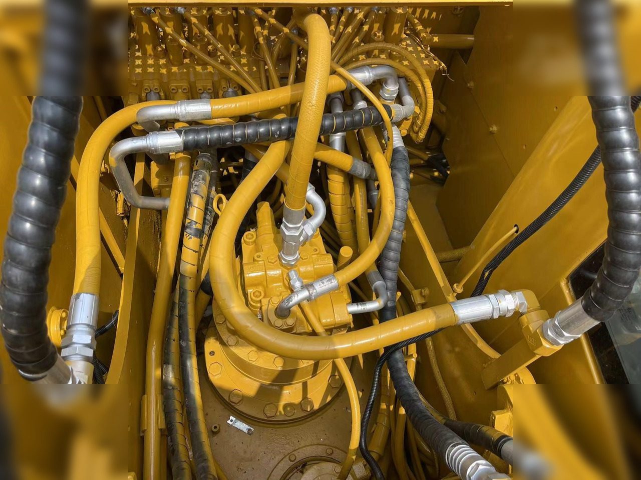 Koparka gąsienicowa CATERPILLAR 320CL: zdjęcie 7