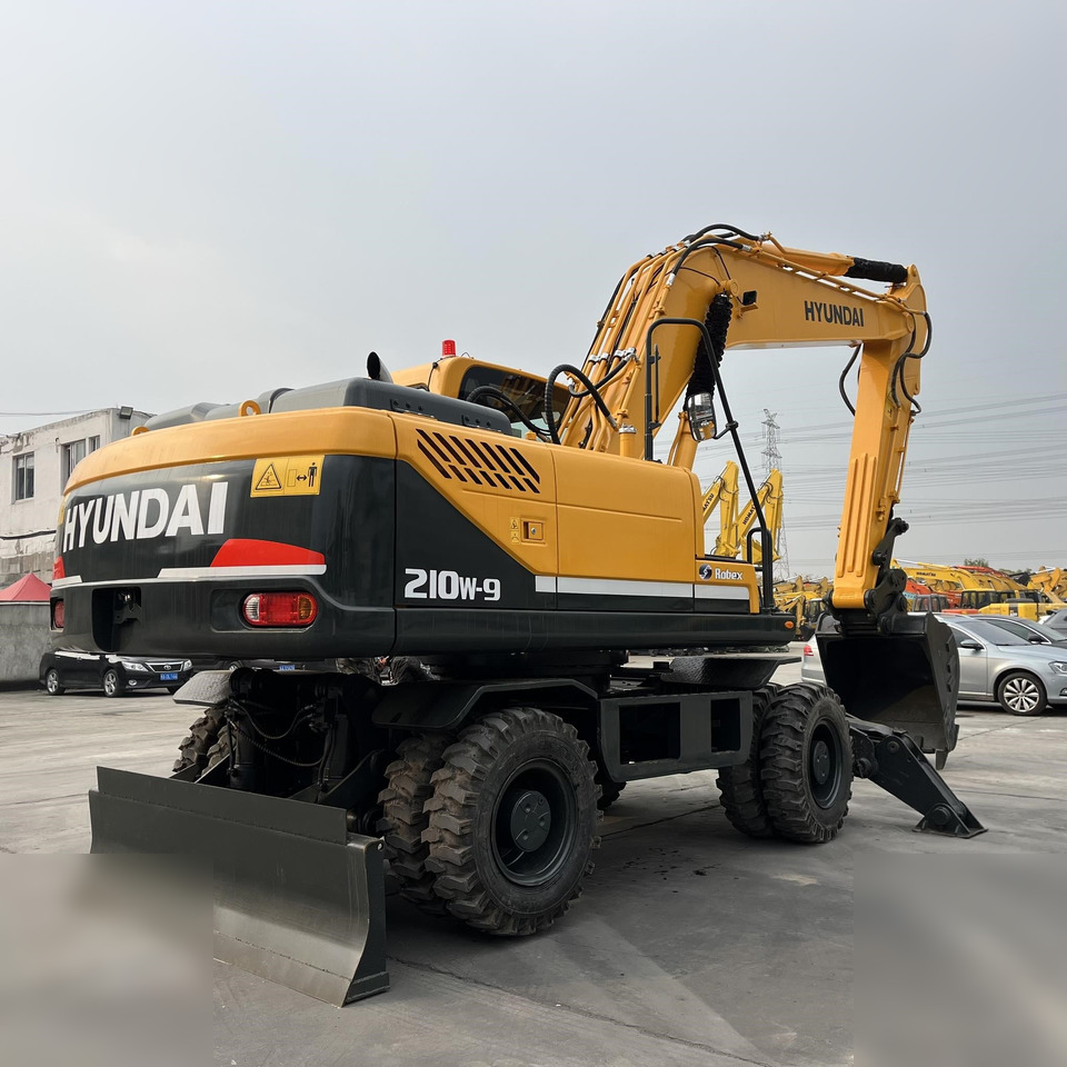 HYUNDAI ROBEX 210W-9 - Koparka kołowa: zdjęcie 3 HYUNDAI ROBEX 210W-9 - Koparka kołowa: zdjęcie 3