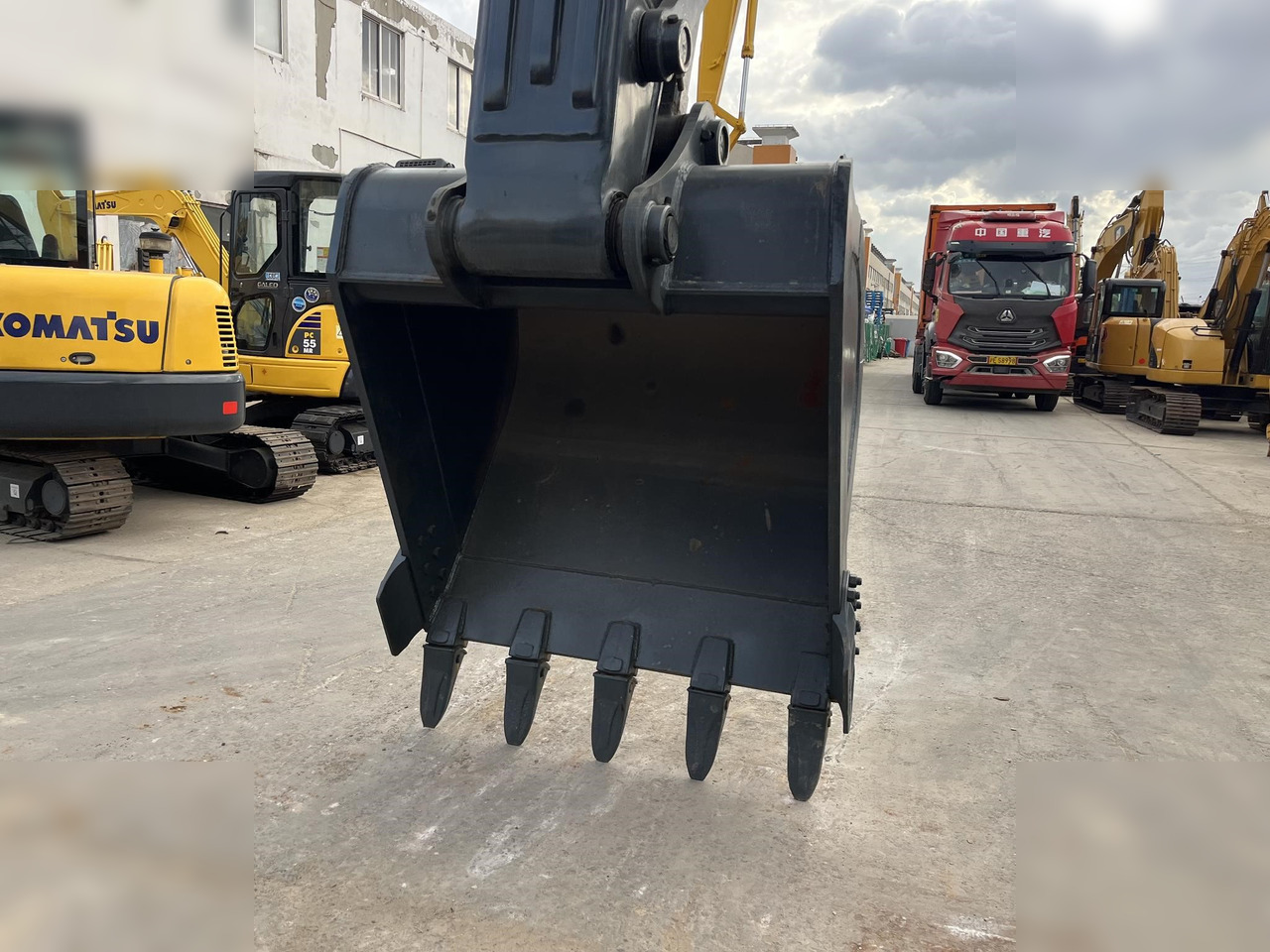 HYUNDAI ROBEX 300 LC-9 - Koparka gąsienicowa: zdjęcie 5 HYUNDAI ROBEX 300 LC-9 - Koparka gąsienicowa: zdjęcie 5