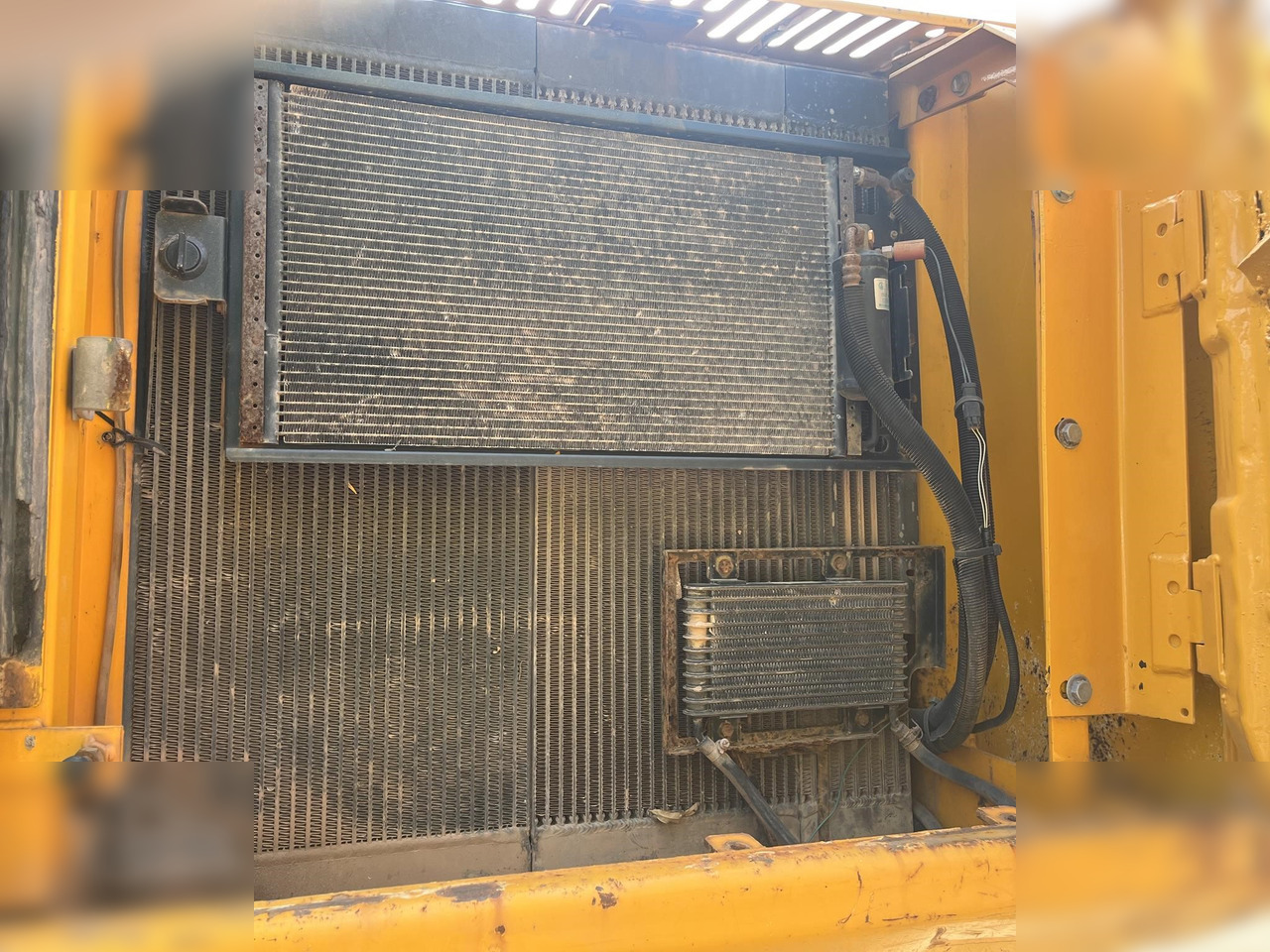 JCB JS220 LC - Koparka gąsienicowa: zdjęcie 5 JCB JS220 LC - Koparka gąsienicowa: zdjęcie 5