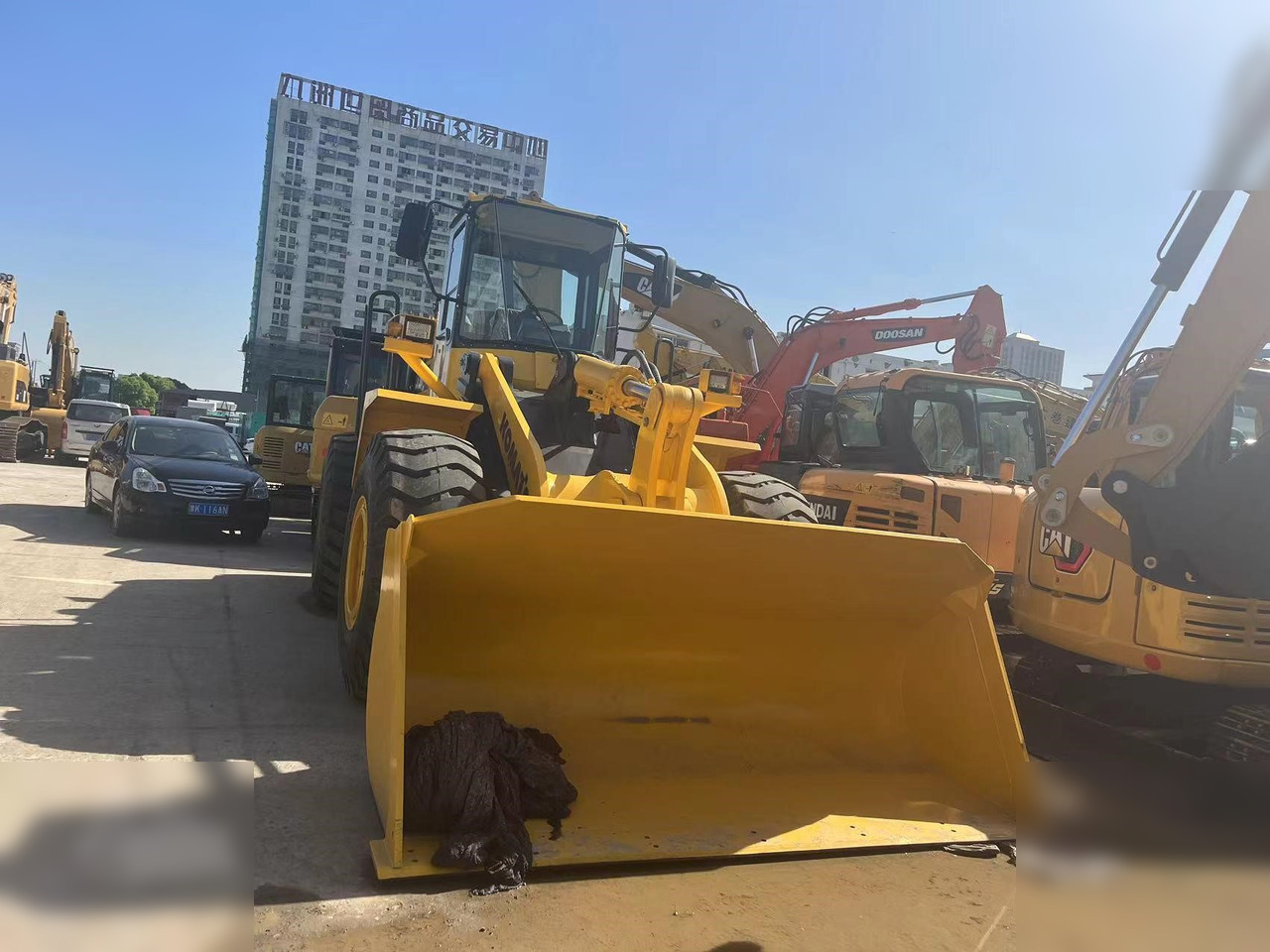 KOMATSU WA380-3 - Ładowarka kołowa: zdjęcie 3 KOMATSU WA380-3 - Ładowarka kołowa: zdjęcie 3