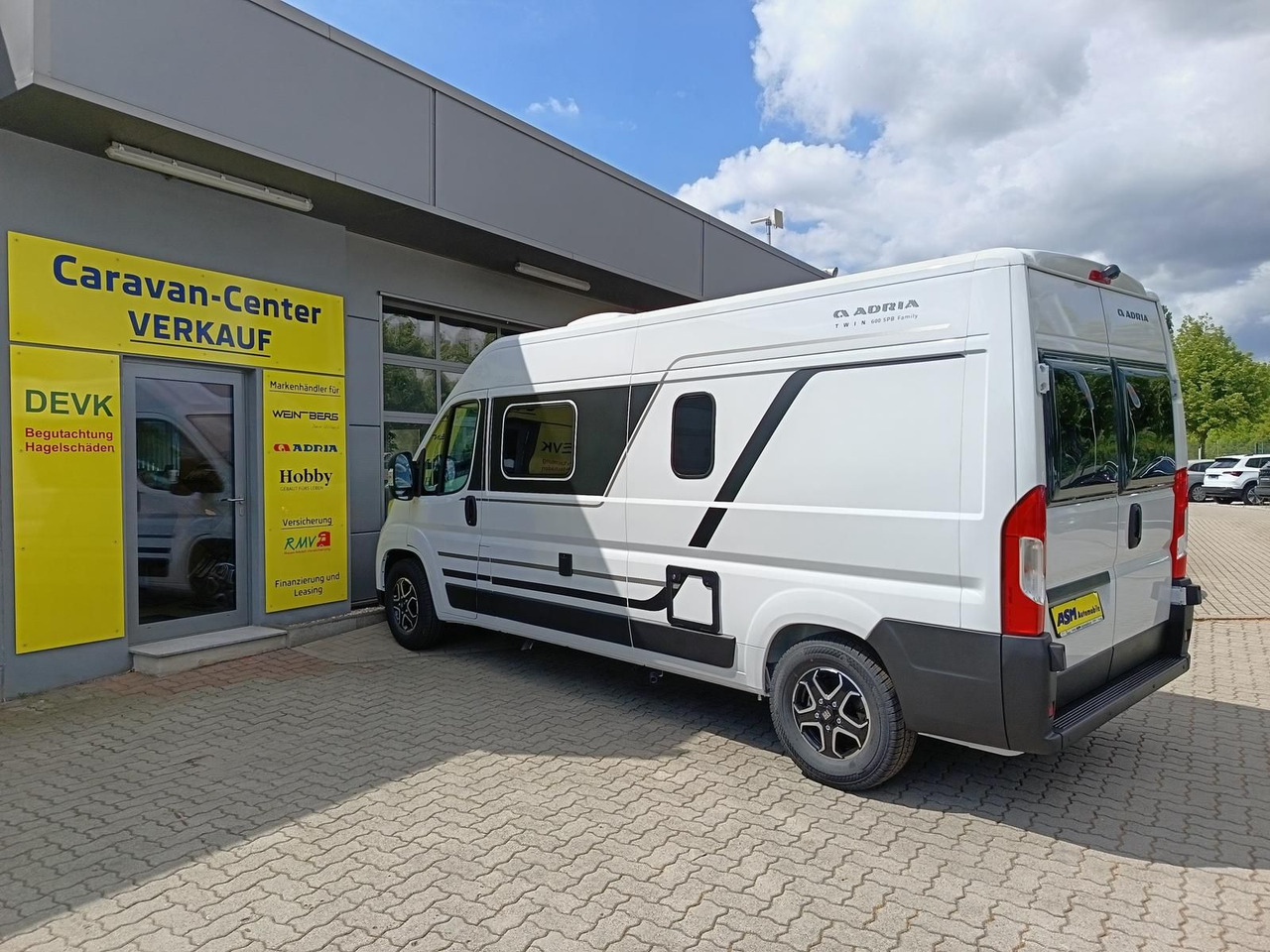 Adria Twin Twin 600 SPB Family*SAFETY*STYLE*DAB*SOFORT - Kampervan: zdjęcie 4 Adria Twin Twin 600 SPB Family*SAFETY*STYLE*DAB*SOFORT - Kampervan: zdjęcie 4