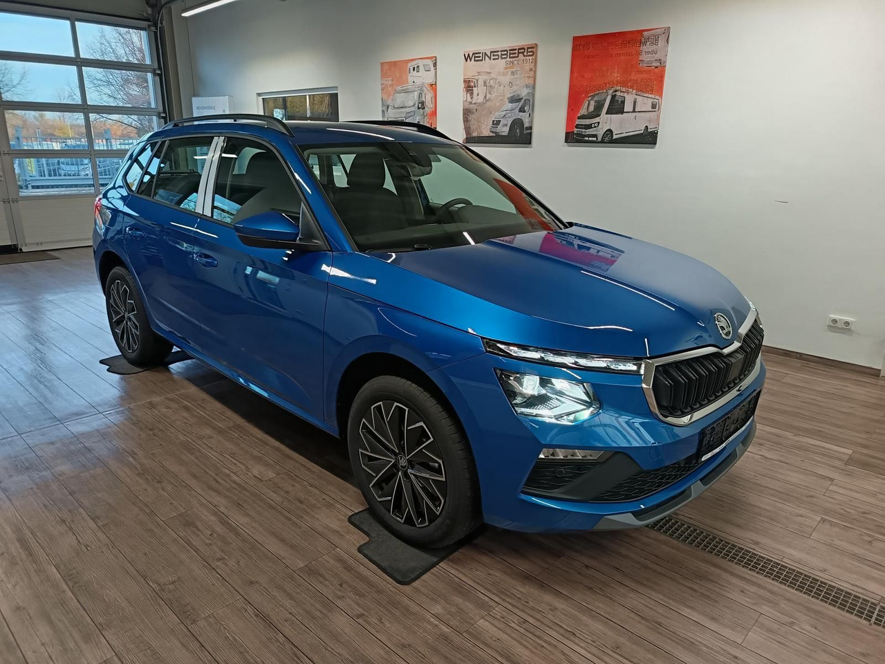 Skoda Kamiq 130 Jahre 1,5TSI DSG*AHK*ACC*LED*R-KAM*PDC - SUV: zdjęcie 3 Skoda Kamiq 130 Jahre 1,5TSI DSG*AHK*ACC*LED*R-KAM*PDC - SUV: zdjęcie 3