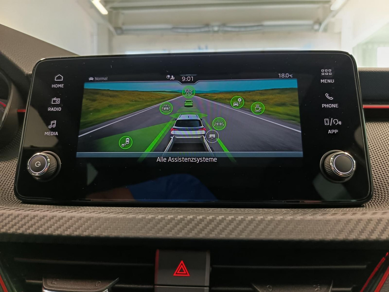 SUV Skoda Kamiq Monte Carlo 1,5 TSI DSG*AHK*PANO*LED*ACC*: zdjęcie 12 SUV Skoda Kamiq Monte Carlo 1,5 TSI DSG*AHK*PANO*LED*ACC*: zdjęcie 12