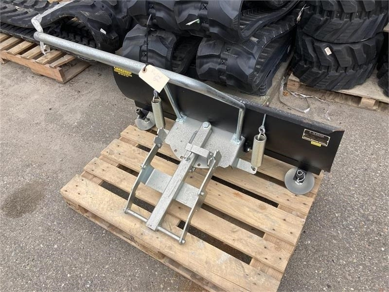 Husqvarna 125 B til R422 og P524 - Pług do śniegu do Maszyn rolniczych: zdjęcie 2 Husqvarna 125 B til R422 og P524 - Pług do śniegu do Maszyn rolniczych: zdjęcie 2