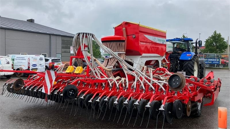 Pöttinger Terrasem C6 Fertilizer m. Tegosem 500 - Agregat uprawowo-siewny: zdjęcie 4 Pöttinger Terrasem C6 Fertilizer m. Tegosem 500 - Agregat uprawowo-siewny: zdjęcie 4