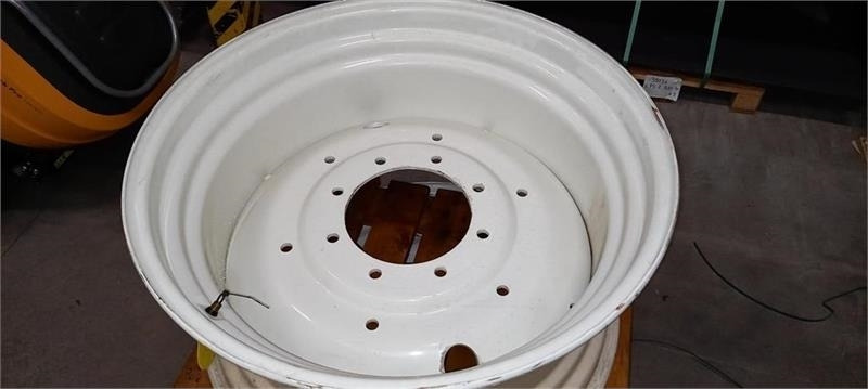 Titan Svejste fælge............ 15x30 - Opona do Maszyn rolniczych: zdjęcie 1 Titan Svejste fælge............ 15x30 - Opona do Maszyn rolniczych: zdjęcie 1