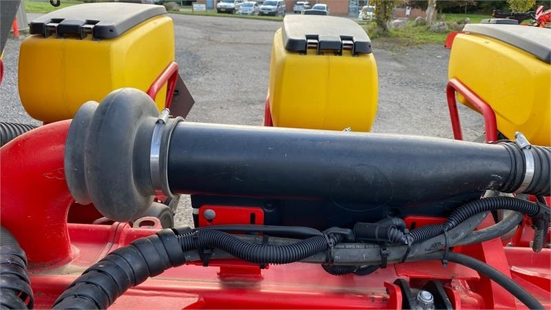 Vaderstad Tempo F 8RK. - Siewnik: zdjęcie 5 Vaderstad Tempo F 8RK. - Siewnik: zdjęcie 5