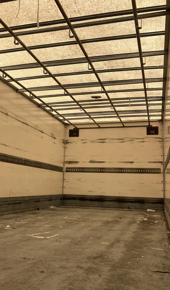 Mercedes-Benz Atego 1218 kurierka kontener - Samochód ciężarowy furgon: zdjęcie 5 Mercedes-Benz Atego 1218 kurierka kontener - Samochód ciężarowy furgon: zdjęcie 5