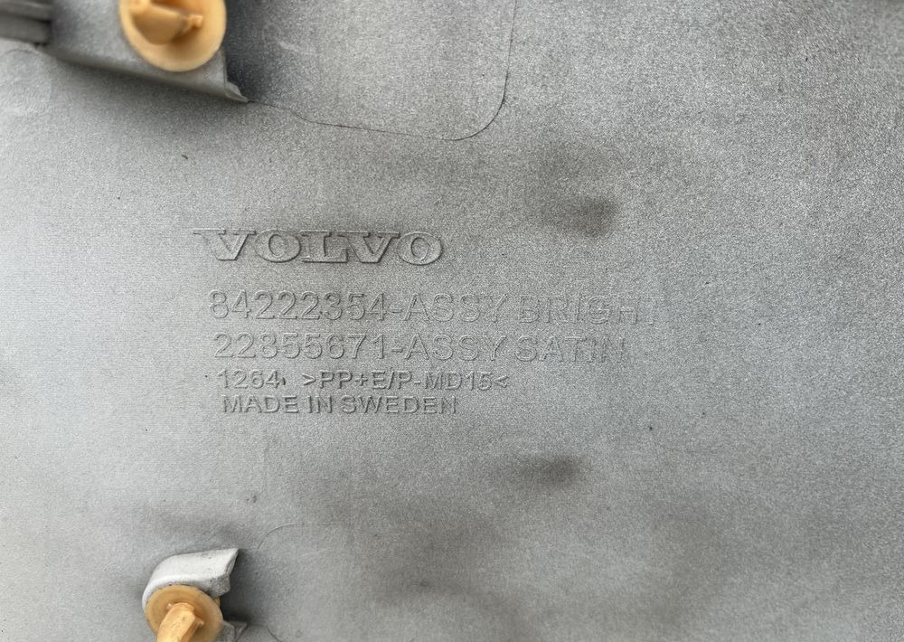 Blenda na maskę Volvo FH5 euro 6 FH 5 - Kaptur do Samochodów ciężarowych: zdjęcie 3 Blenda na maskę Volvo FH5 euro 6 FH 5 - Kaptur do Samochodów ciężarowych: zdjęcie 3