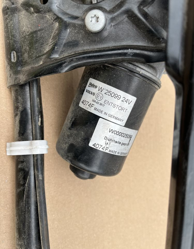 Mechanizm wycieraczek Volvo FH4 FH 5 kompletny cięgno prowadnica - Wycieraczka do Samochodów ciężarowych: zdjęcie 2 Mechanizm wycieraczek Volvo FH4 FH 5 kompletny cięgno prowadnica - Wycieraczka do Samochodów ciężarowych: zdjęcie 2