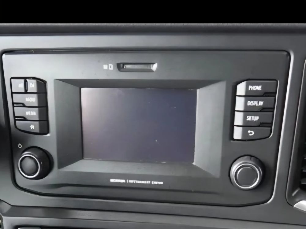 SCANIA R S NGT RADIO - Kabina i wnętrze: zdjęcie 1 SCANIA R S NGT RADIO - Kabina i wnętrze: zdjęcie 1