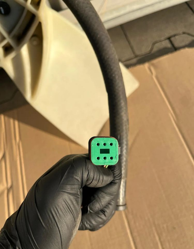 SCANIA R S WENTYLATOR CHŁODNICY 020009597 - Nadwozie i zewnętrzne elementy: zdjęcie 4 SCANIA R S WENTYLATOR CHŁODNICY 020009597 - Nadwozie i zewnętrzne elementy: zdjęcie 4