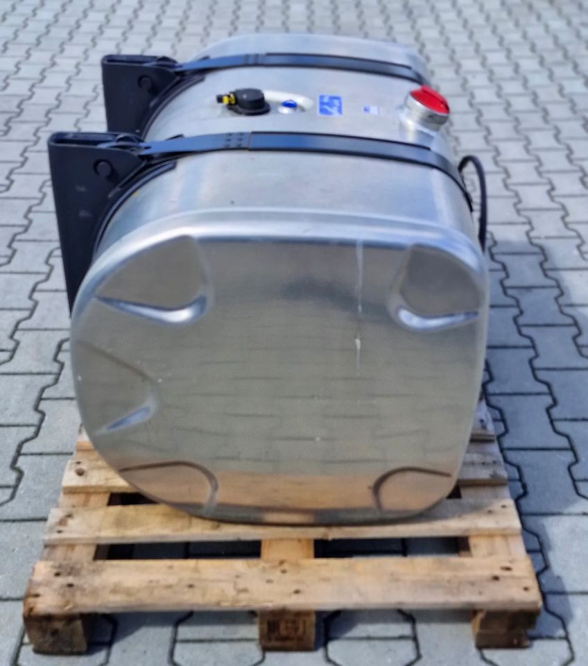 SCANIA R S ZBIORNIK PALIWA 395L NOWY - Zbiornik paliwa do Samochodów ciężarowych: zdjęcie 3 SCANIA R S ZBIORNIK PALIWA 395L NOWY - Zbiornik paliwa do Samochodów ciężarowych: zdjęcie 3