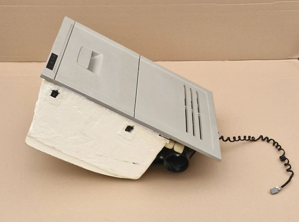 VOLVO FH4 FH5 LODÓWKA CHŁODZIARKA - Kabina i wnętrze: zdjęcie 1 VOLVO FH4 FH5 LODÓWKA CHŁODZIARKA - Kabina i wnętrze: zdjęcie 1