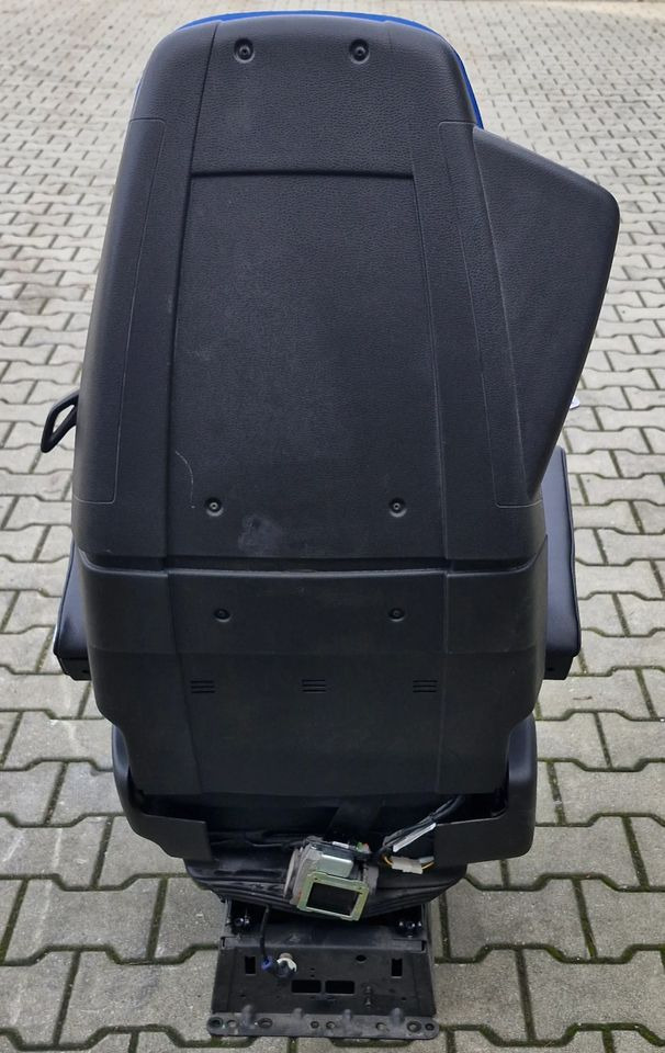 VOLVO FH5 FM5 FOTEL KIEROWCY UK - Kabina i wnętrze: zdjęcie 2 VOLVO FH5 FM5 FOTEL KIEROWCY UK - Kabina i wnętrze: zdjęcie 2