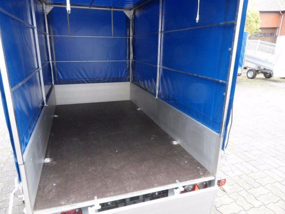 Böckmann PKW-Anhänger Plane Spriegel, 1350 kg, 100 km/h möglich - Przyczepa samochodowa: zdjęcie 3 Böckmann PKW-Anhänger Plane Spriegel, 1350 kg, 100 km/h möglich - Przyczepa samochodowa: zdjęcie 3