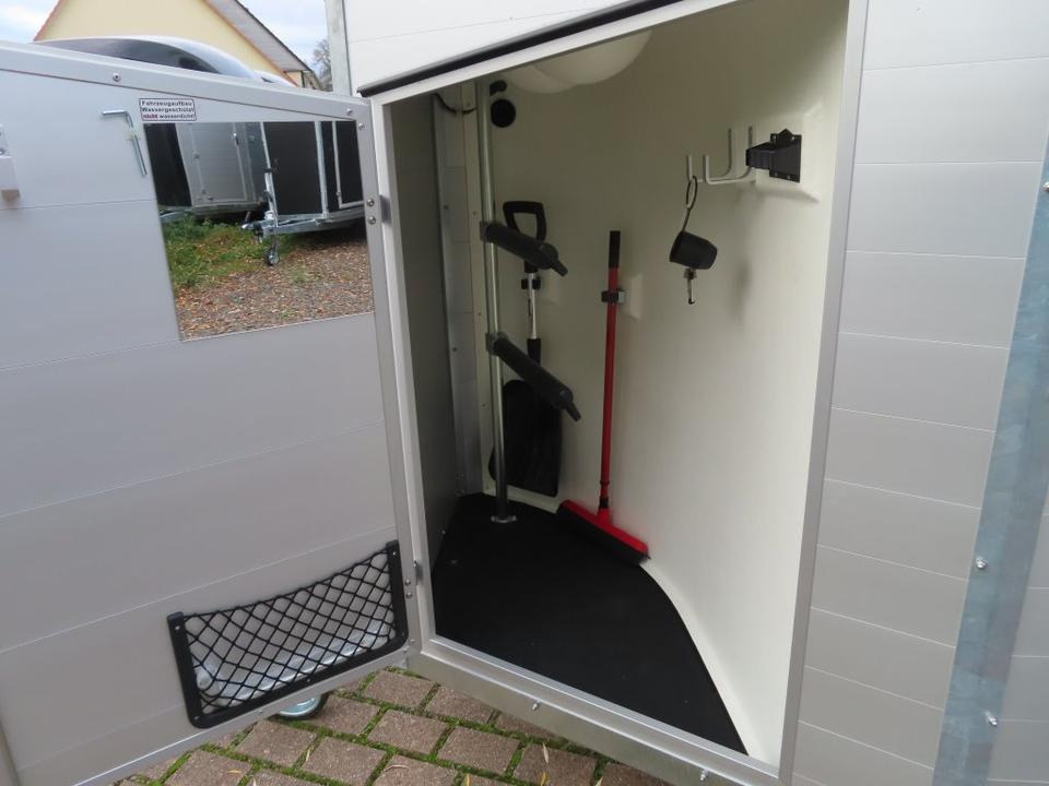 Böckmann Pferdeanhänger, Champion, Esprit, Sattelkammer, 100 km/h - Przyczepa do przewozu koni: zdjęcie 3 Böckmann Pferdeanhänger, Champion, Esprit, Sattelkammer, 100 km/h - Przyczepa do przewozu koni: zdjęcie 3