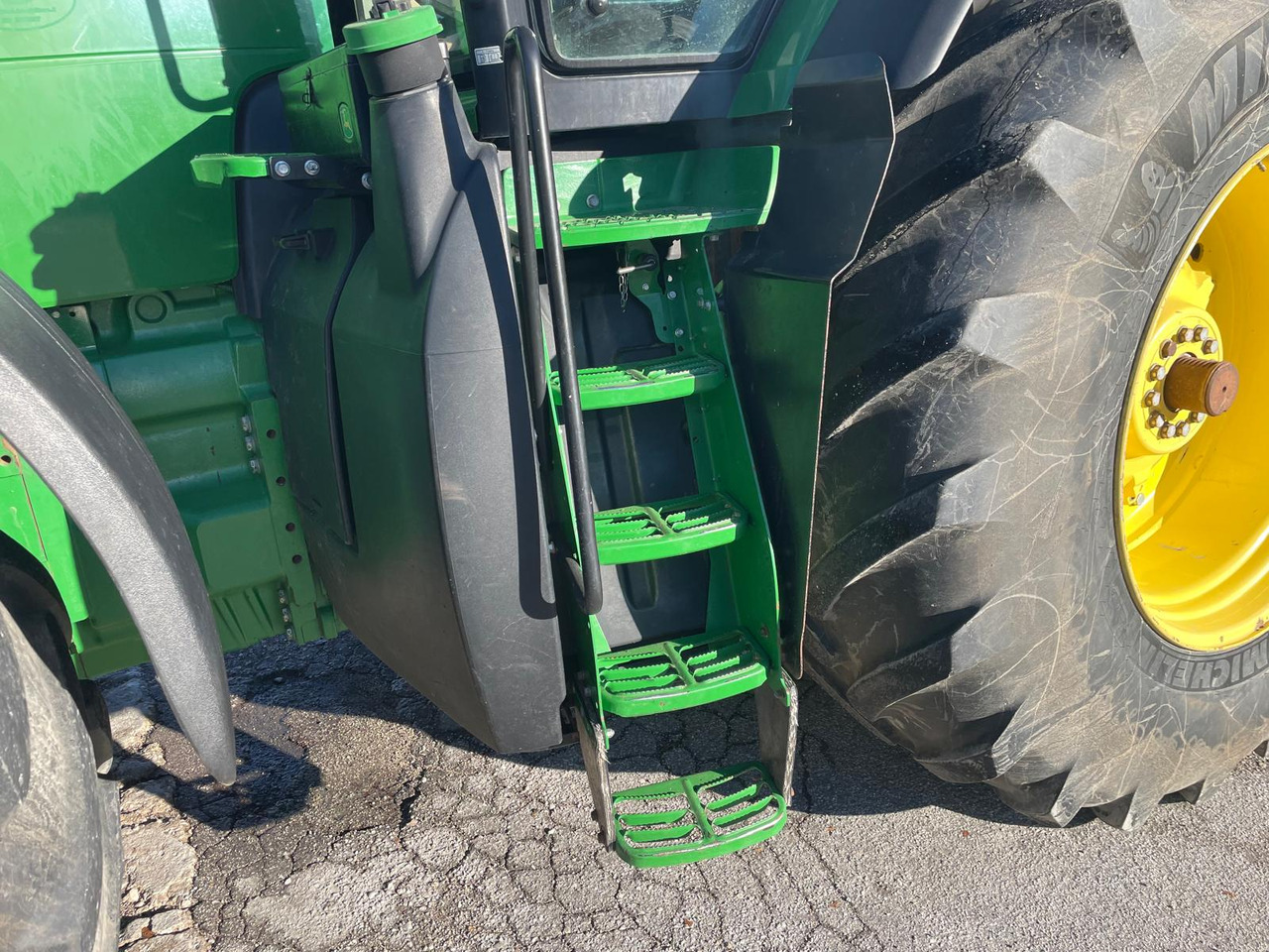 JOHN DEERE 8370 R - Ciągnik rolniczy: zdjęcie 5 JOHN DEERE 8370 R - Ciągnik rolniczy: zdjęcie 5