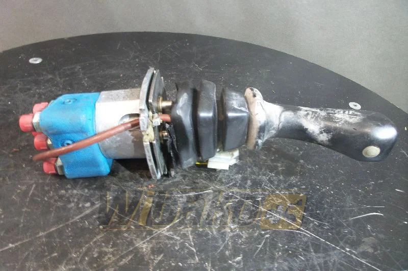 Rexroth 5TH6E52.14/YU01M05 - Zawór hydrauliczny do Maszyn budowlanych: zdjęcie 3 Rexroth 5TH6E52.14/YU01M05 - Zawór hydrauliczny do Maszyn budowlanych: zdjęcie 3