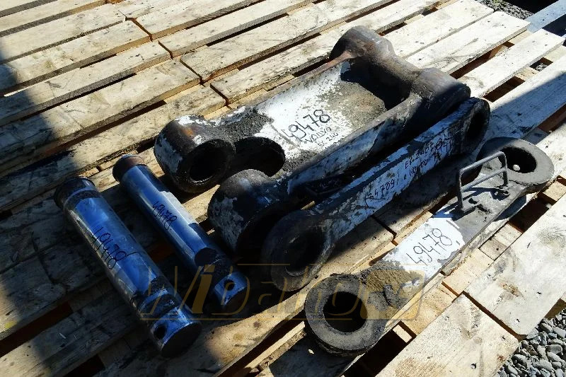 Volvo EC240 - Łyżka do koparki: zdjęcie 1 Volvo EC240 - Łyżka do koparki: zdjęcie 1