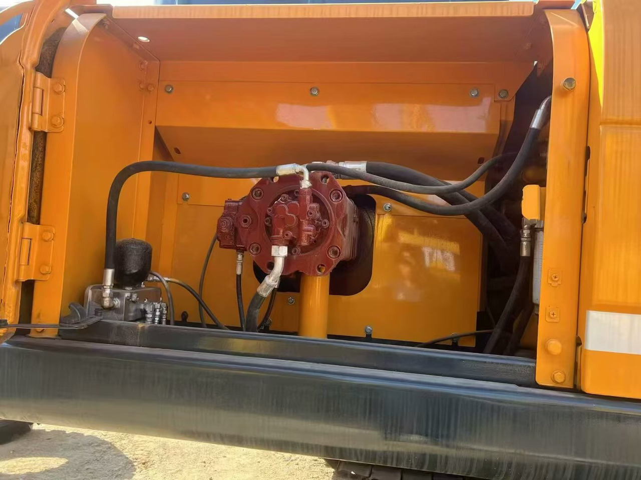 HYUNDAI R305-9 - Koparka gąsienicowa: zdjęcie 5 HYUNDAI R305-9 - Koparka gąsienicowa: zdjęcie 5