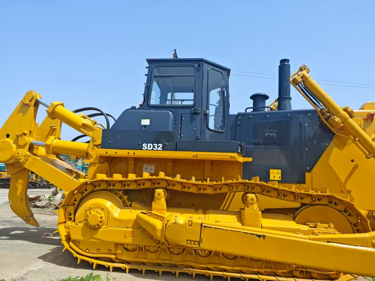 SHANTUI SD32 - Spycharka: zdjęcie 4 SHANTUI SD32 - Spycharka: zdjęcie 4