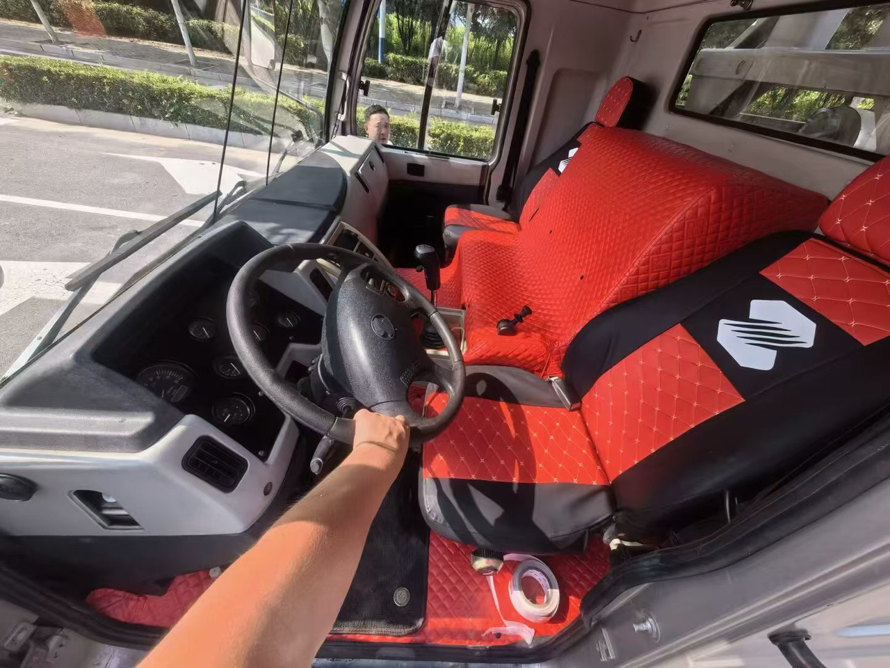 ZOOMLION 25-TON - Dźwig samojezdny: zdjęcie 5 ZOOMLION 25-TON - Dźwig samojezdny: zdjęcie 5