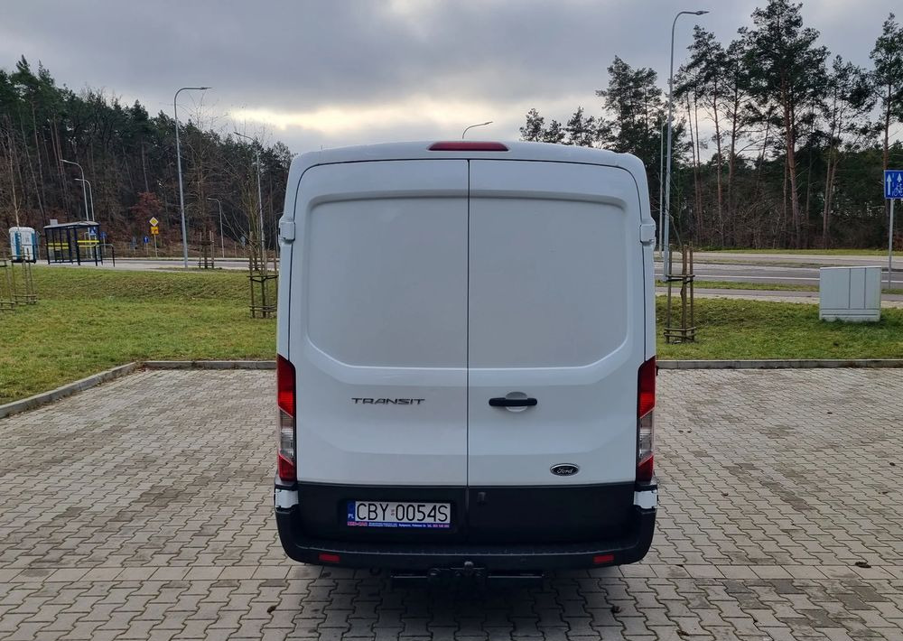 Mały samochód dostawczy Ford Transit: zdjęcie 10