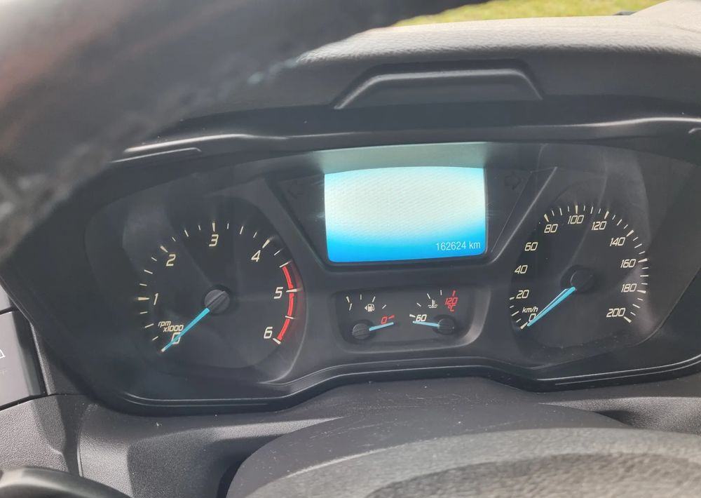 Mały samochód dostawczy Ford Transit: zdjęcie 15