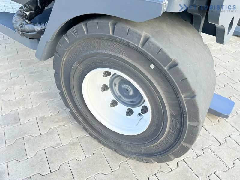 Combilift C14000 / LPG GAS / DUPLEX 3600MM / FREE LIFT / FORK POSITIONER / 1500MM FORKS / LIKE NEW C14000 / LPG GAS / DUPLEX 3600MM / FREE - Wózek 4-kierunkowy: zdjęcie 5 Combilift C14000 / LPG GAS / DUPLEX 3600MM / FREE LIFT / FORK POSITIONER / 1500MM FORKS / LIKE NEW C14000 / LPG GAS / DUPLEX 3600MM / FREE - Wózek 4-kierunkowy: zdjęcie 5