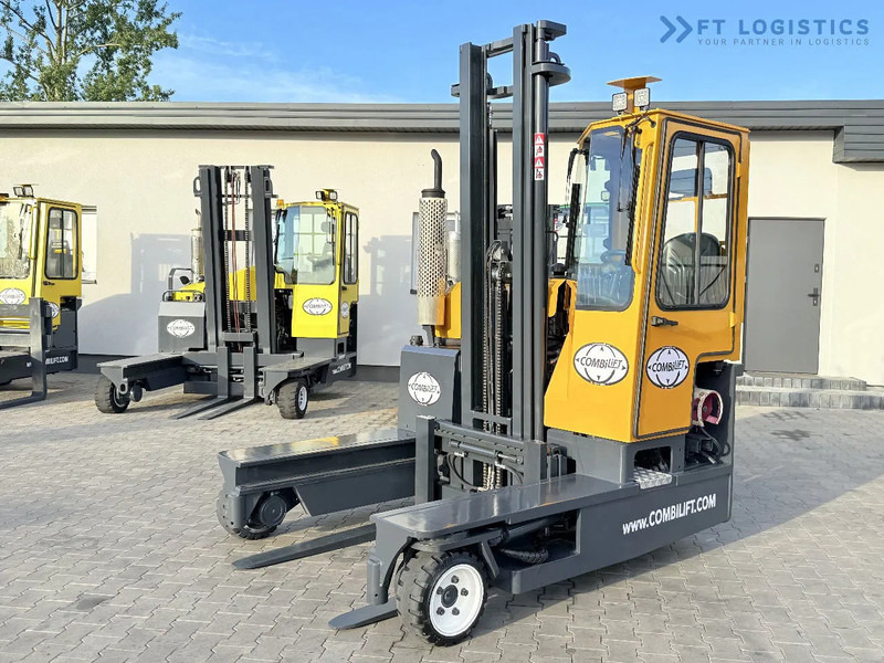 Combilift C3000 / GAS / DUPLEX 4500MM / ONLY 3096 HOURS / FORK SIDE SHIFT / FULL CABIN / EXCELLENT CONDITION / Wide range of four-way and - Wózek 4-kierunkowy: zdjęcie 1 Combilift C3000 / GAS / DUPLEX 4500MM / ONLY 3096 HOURS / FORK SIDE SHIFT / FULL CABIN / EXCELLENT CONDITION / Wide range of four-way and - Wózek 4-kierunkowy: zdjęcie 1