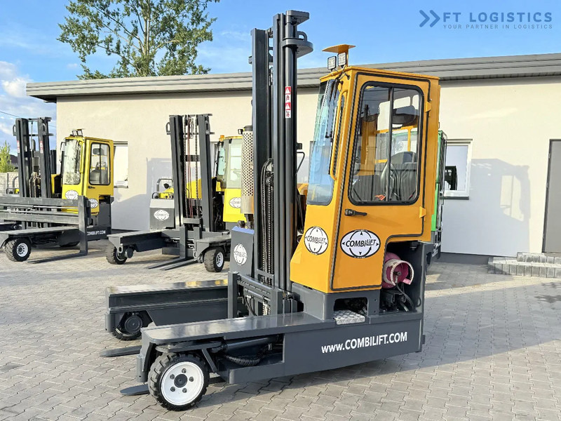Combilift C3000 / GAS / DUPLEX 4500MM / ONLY 3096 HOURS / FORK SIDE SHIFT / FULL CABIN / EXCELLENT CONDITION / Wide range of four-way and - Wózek 4-kierunkowy: zdjęcie 2 Combilift C3000 / GAS / DUPLEX 4500MM / ONLY 3096 HOURS / FORK SIDE SHIFT / FULL CABIN / EXCELLENT CONDITION / Wide range of four-way and - Wózek 4-kierunkowy: zdjęcie 2