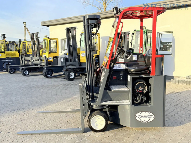 Combilift C3000CB / GAS / TRIPLEX 4900MM / FREE LIFT / SIDE SHIFT / FORK POSITIONER / EXCELLENT CONDITION / Wide range of four-way and sid - Wózek 4-kierunkowy: zdjęcie 2 Combilift C3000CB / GAS / TRIPLEX 4900MM / FREE LIFT / SIDE SHIFT / FORK POSITIONER / EXCELLENT CONDITION / Wide range of four-way and sid - Wózek 4-kierunkowy: zdjęcie 2