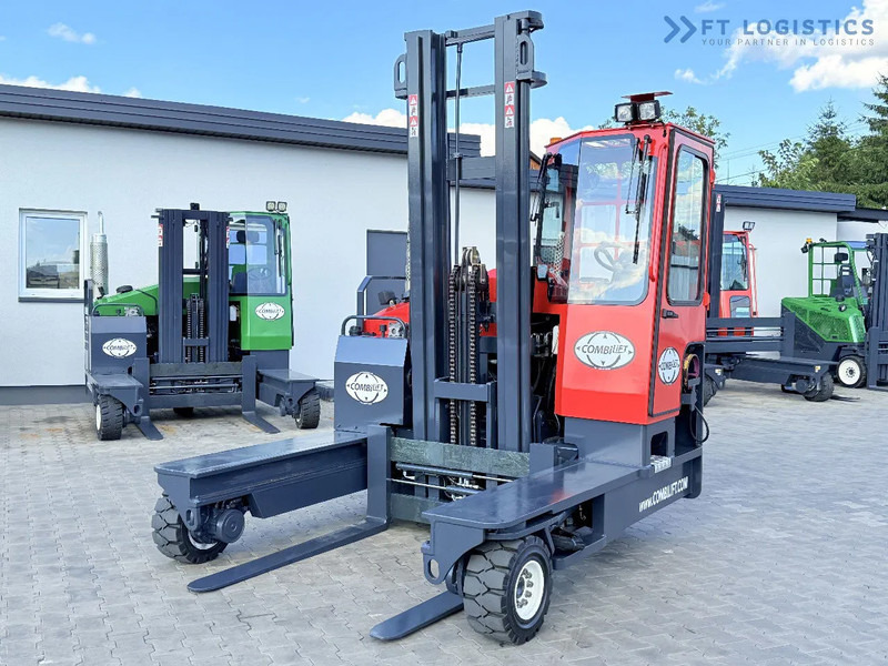 Combilift C4500 / GAS / DUPLEX - 4500MM / POSITIONER / FREE LIFT / FULL CABIN / ONLY 6178H / CONDITION - LIKE NEW! C4500 / GAS / DUPLEX - - Wózek 4-kierunkowy: zdjęcie 4 Combilift C4500 / GAS / DUPLEX - 4500MM / POSITIONER / FREE LIFT / FULL CABIN / ONLY 6178H / CONDITION - LIKE NEW! C4500 / GAS / DUPLEX - - Wózek 4-kierunkowy: zdjęcie 4